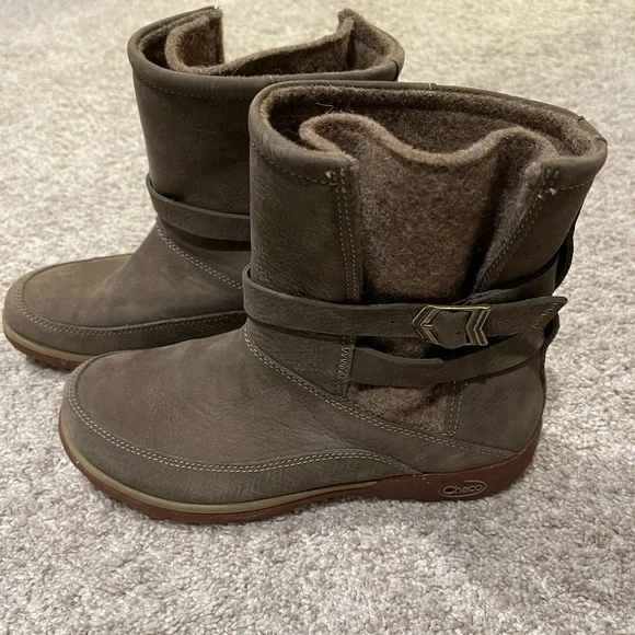 Chaco hopi 2025 boots black